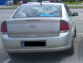 Обява за продажба на Opel Vectra 2.2 ECOTEC ~4 500 лв. - изображение 1