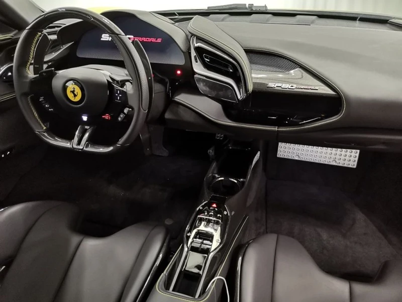 Ferrari SF 90 STRADALE/TWO-TONE/CERAMIC/CARBON/JBL/LIFT/ CAMERA/, снимка 17 - Автомобили и джипове - 44968513