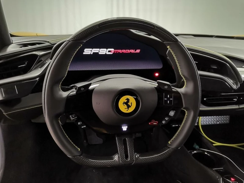 Ferrari SF 90 STRADALE/TWO-TONE/CERAMIC/CARBON/JBL/LIFT/ CAMERA/, снимка 13 - Автомобили и джипове - 44968513