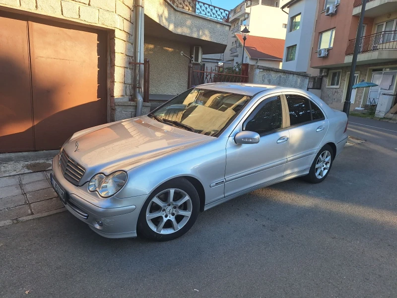 Mercedes-Benz C 200, снимка 2 - Автомобили и джипове - 46920079