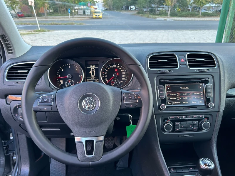 VW Golf 2.0 TDI 4x4, снимка 8 - Автомобили и джипове - 47596332