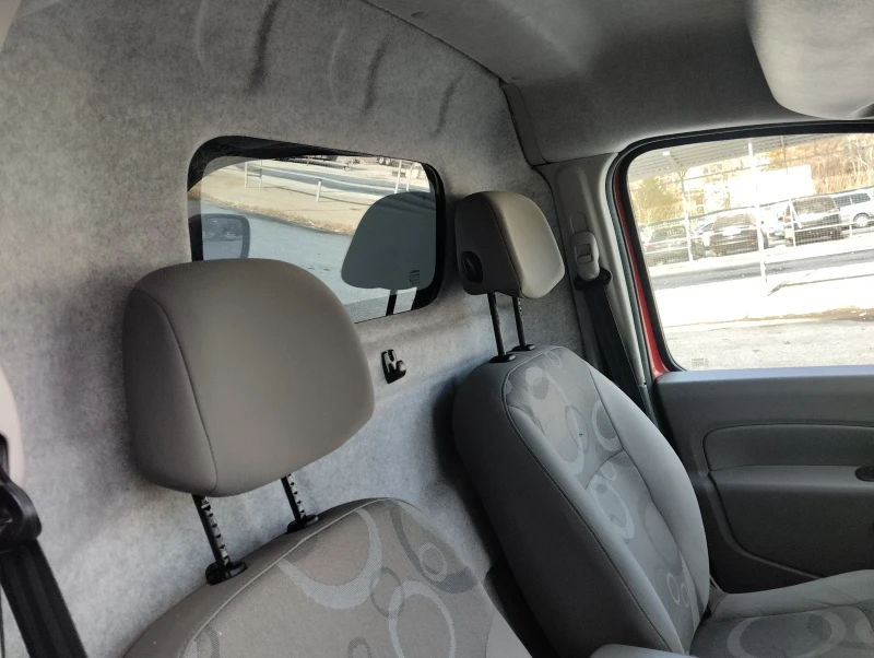 Renault Kangoo, снимка 14 - Автомобили и джипове - 48034361