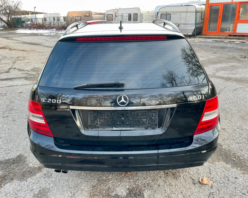 Mercedes-Benz C 200 136 кс, снимка 5 - Автомобили и джипове - 48490111