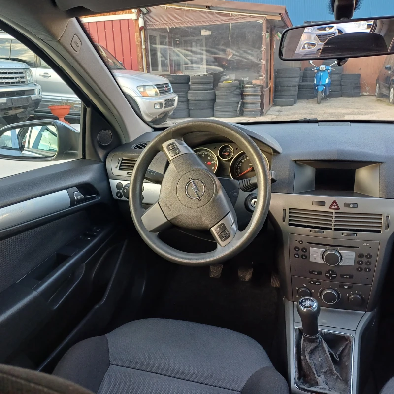 Opel Astra 1.4, снимка 12 - Автомобили и джипове - 48630431