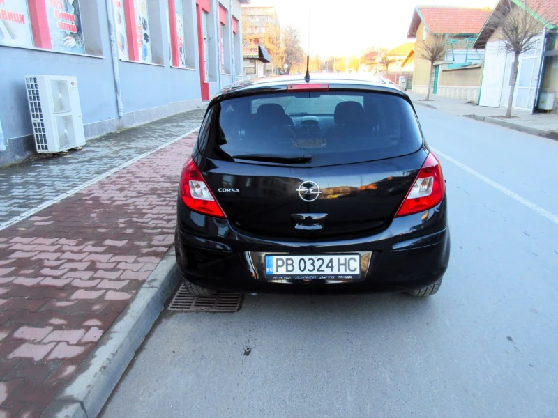 Opel Corsa 1.2LPG, снимка 4 - Автомобили и джипове - 48764026