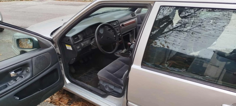 Volvo V70, снимка 7 - Автомобили и джипове - 52318185