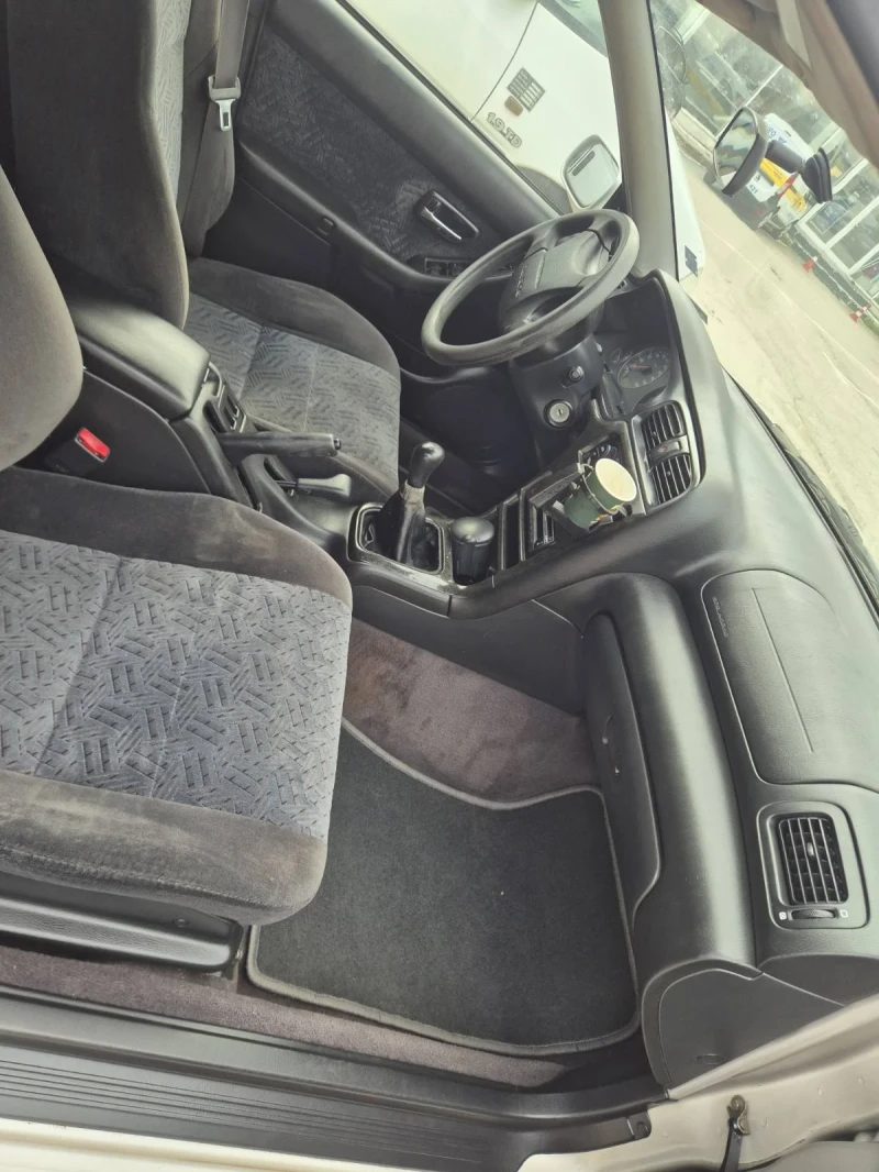 Subaru Legacy 2.0 125 к.с., снимка 12 - Автомобили и джипове - 52728513