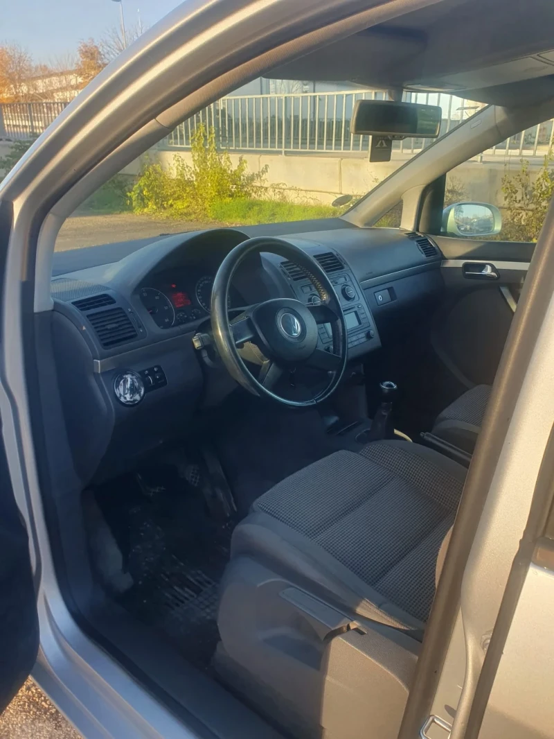 VW Touran TDI, снимка 7 - Автомобили и джипове - 52740878