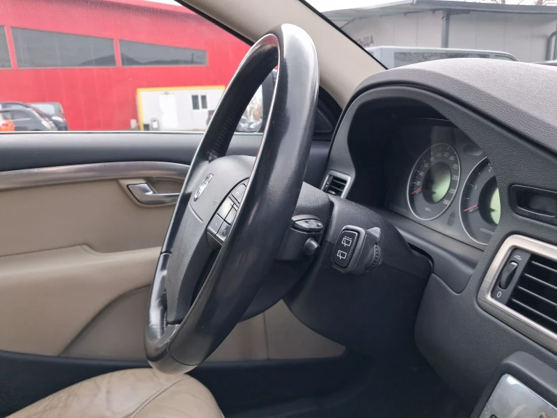Volvo V70 4?4, Автоматик, 185 к.с, всички екстри. , снимка 17 - Автомобили и джипове - 52834437