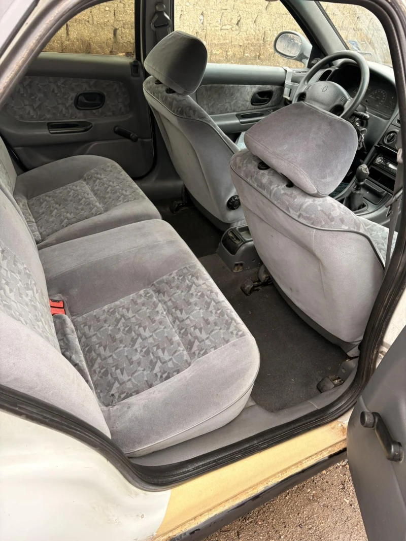 Renault Laguna, снимка 11 - Автомобили и джипове - 52905928