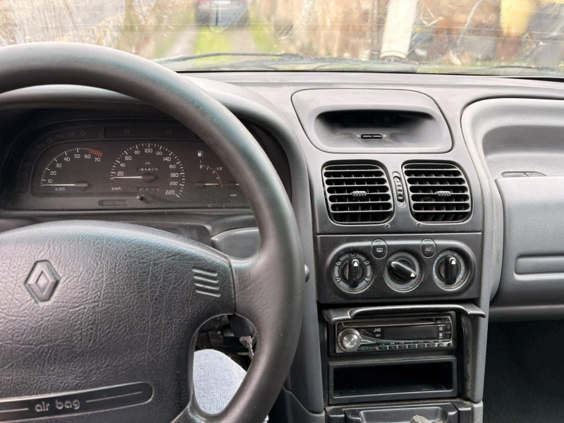 Renault Laguna, снимка 7 - Автомобили и джипове - 52905928