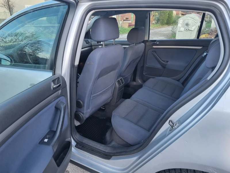 VW Golf 1.9 105 disel, снимка 9 - Автомобили и джипове - 52939693