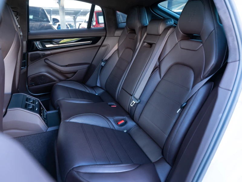 Porsche Panamera GTS, снимка 13 - Автомобили и джипове - 52988985