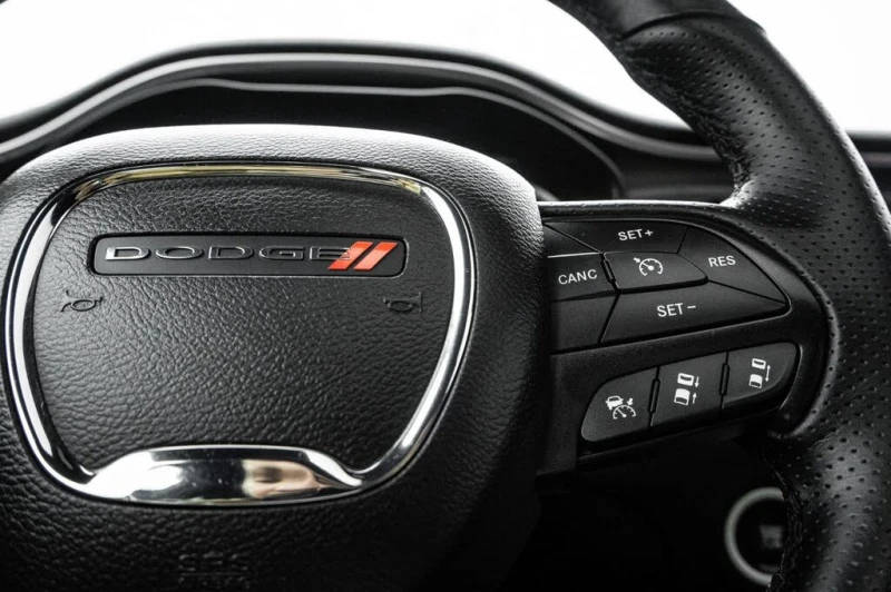 Dodge Challenger * Hemi* Scat Pack Shaker* АвтоКредит* (ЦЕНА ДО БГ), снимка 10 - Автомобили и джипове - 53134194