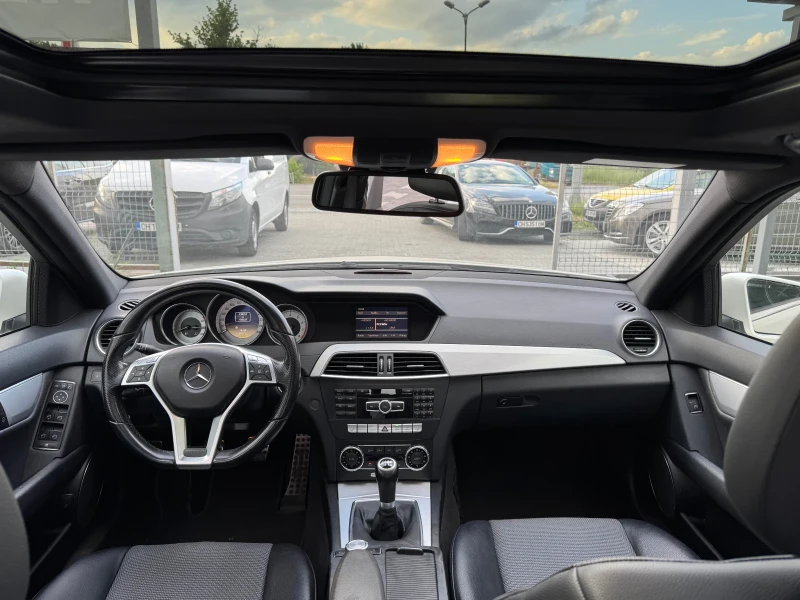 Mercedes-Benz C 180 AMG-PANO-, снимка 8 - Автомобили и джипове - 53593118