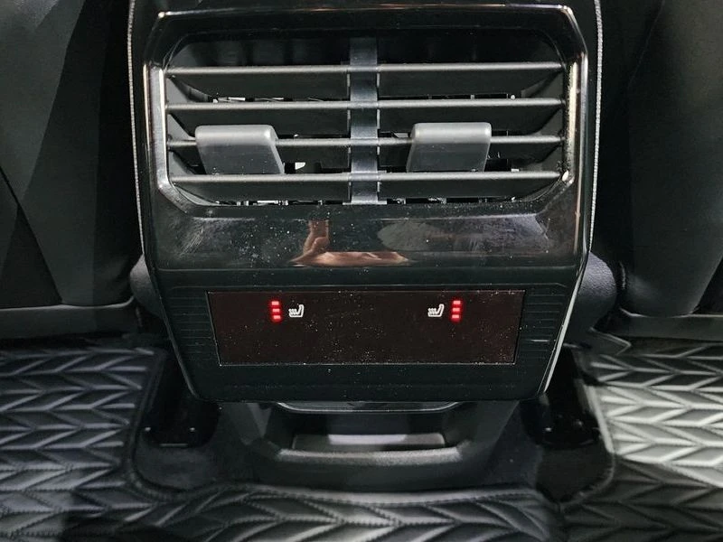 Peugeot 3008 1.2 GT ПАНОРАМА* ПОДГРЕВ* ОБДУХВАНЕ, снимка 17 - Автомобили и джипове - 55982985