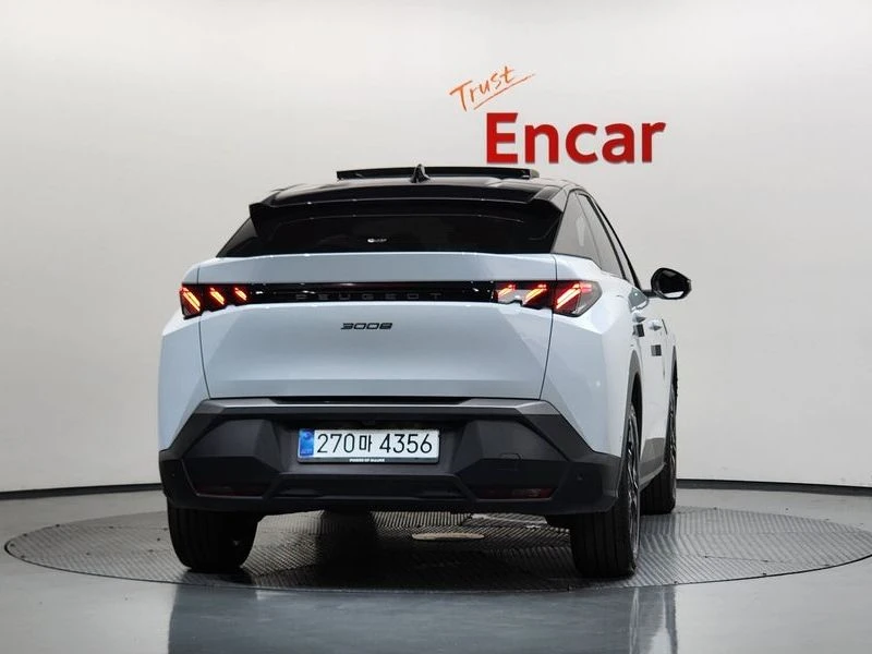 Peugeot 3008 1.2 GT ПАНОРАМА* ПОДГРЕВ* ОБДУХВАНЕ, снимка 4 - Автомобили и джипове - 55982985