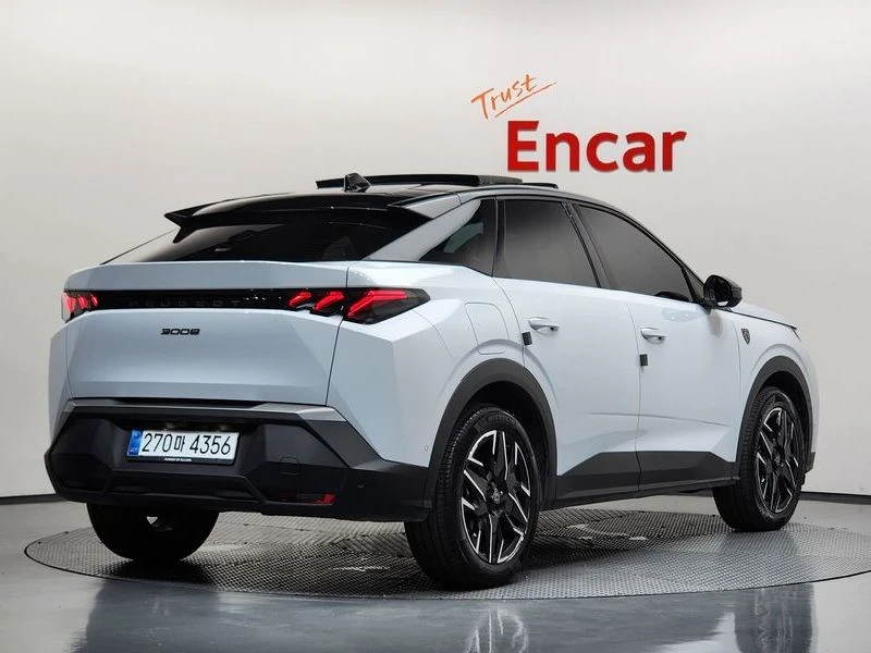 Peugeot 3008 1.2 GT ПАНОРАМА* ПОДГРЕВ* ОБДУХВАНЕ, снимка 2 - Автомобили и джипове - 55982985