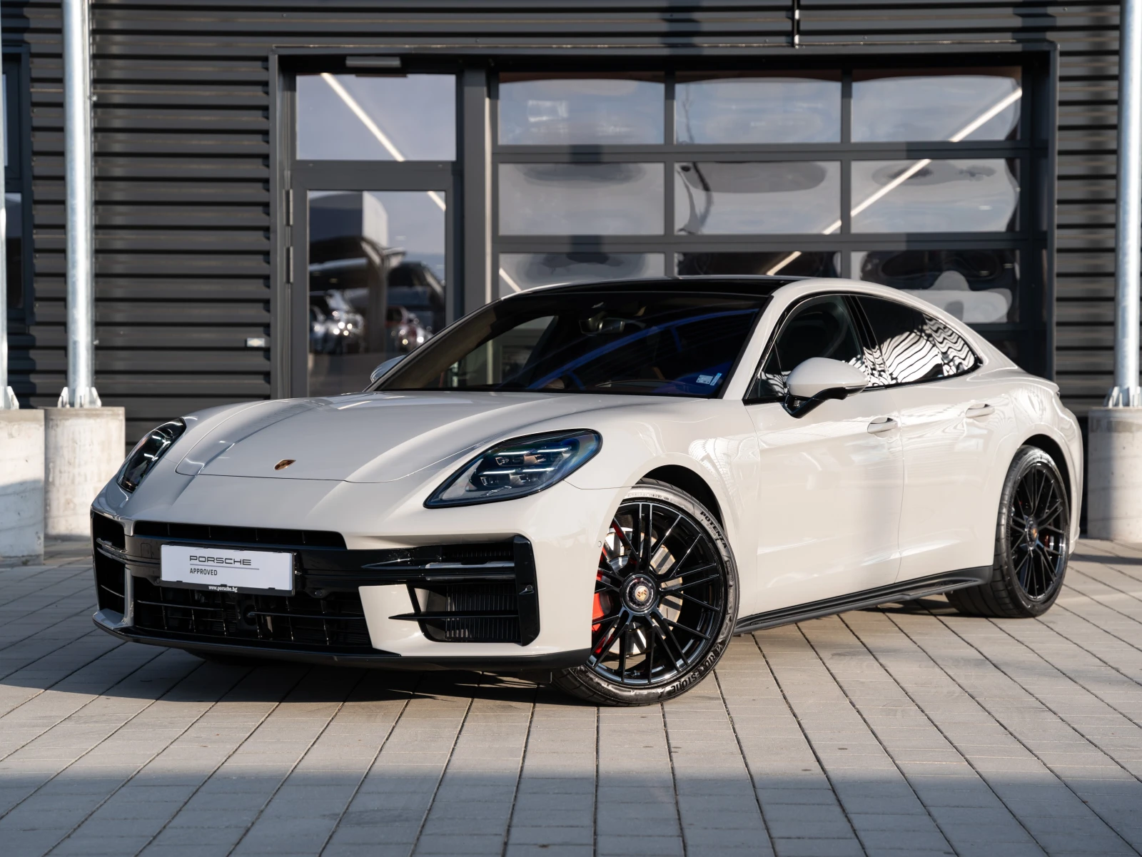 Porsche Panamera GTS, снимка 1