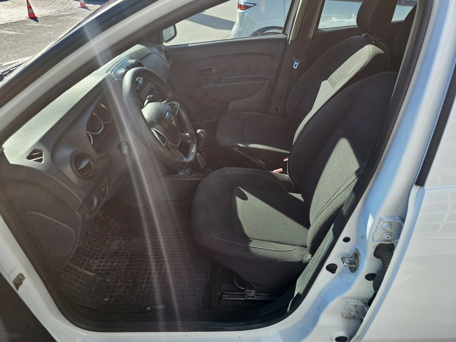 Dacia Logan MCV 0.9 Tce 90 .. /  | Mobile.bg   11