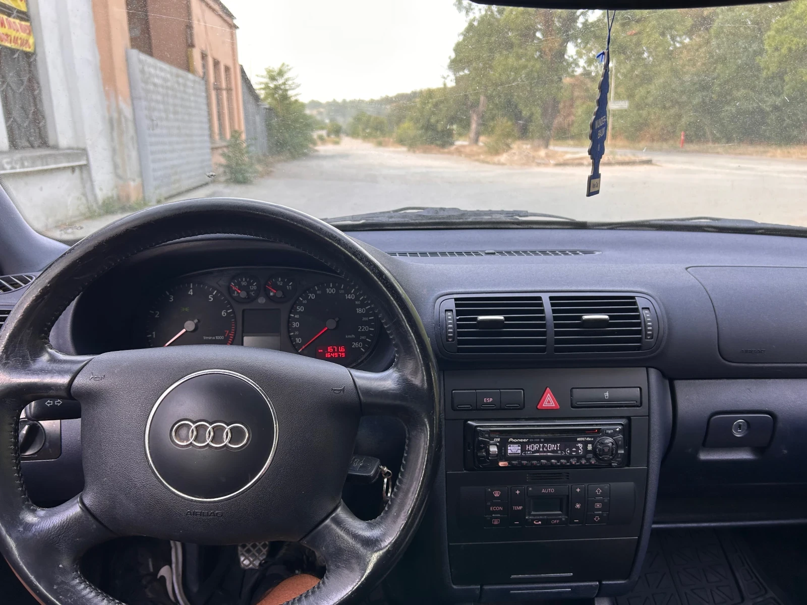 Audi A3 1.6 - изображение 4