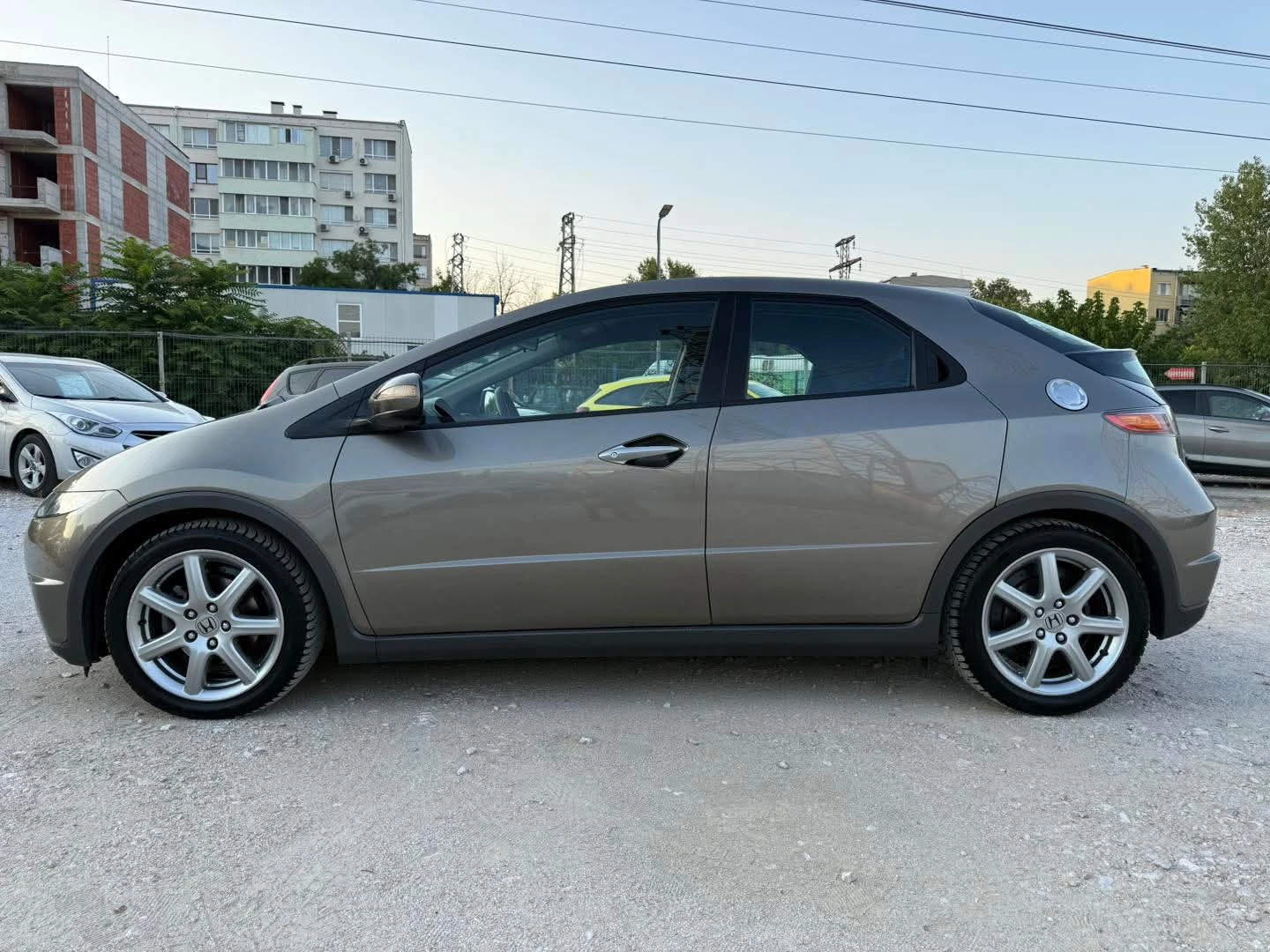 Honda Civic 1.8 i-VTEC - изображение 3