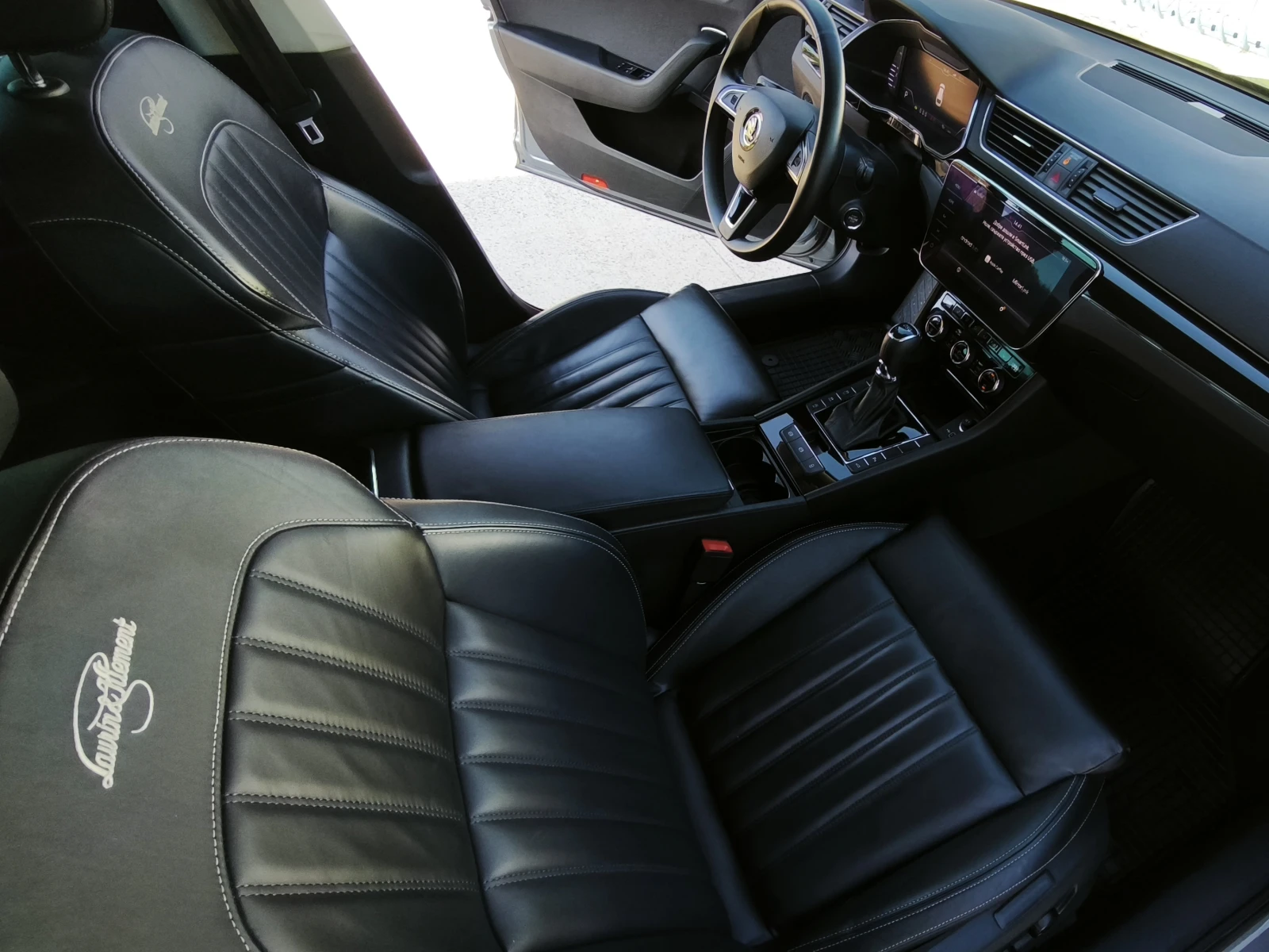 Skoda Superb 2.0TDI/L&K/DCC/Matrix/Keyless/Digital/Canton/ | Mobile.bg   11