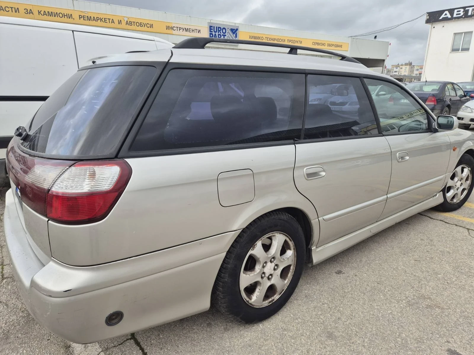 Subaru Legacy 2.0 125 �.�. | Mobile.bg � ����������� 5