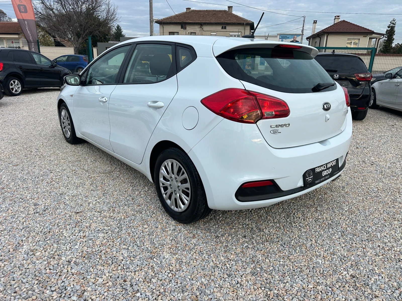 Kia Ceed 1.6 CRDI | Mobile.bg   4