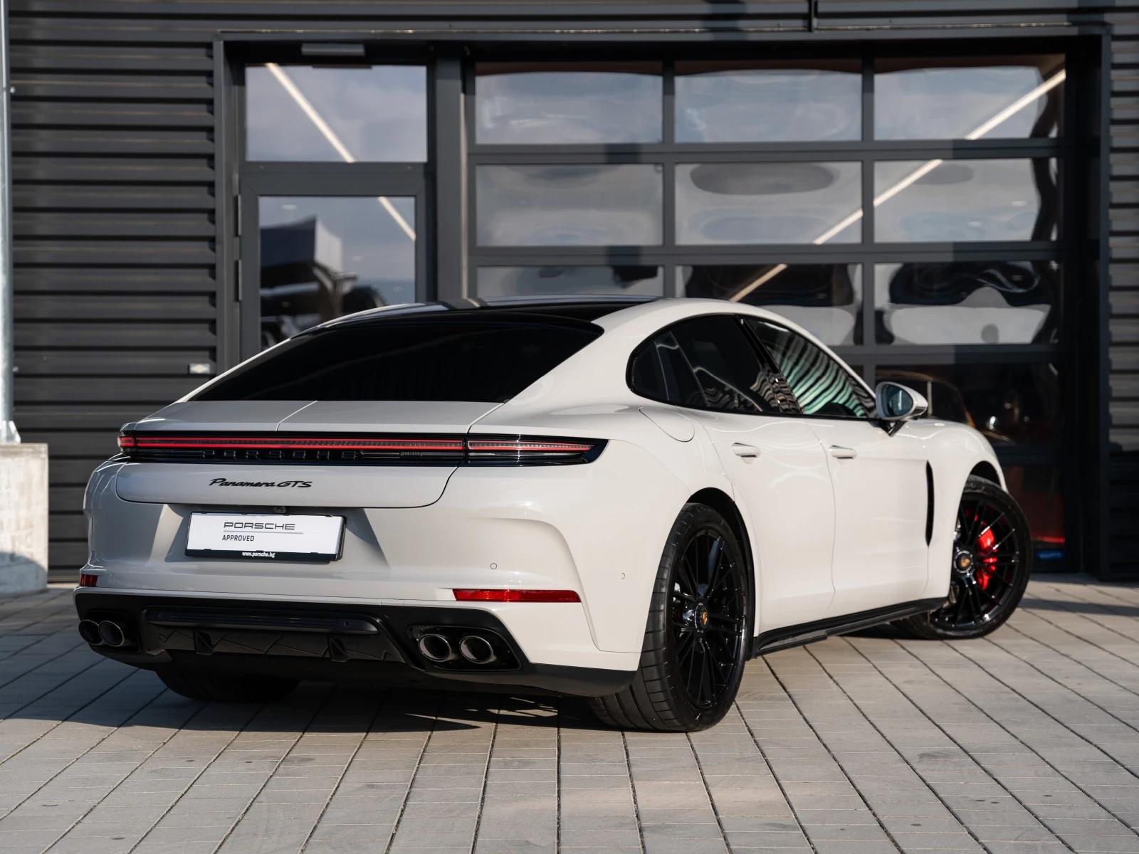 Porsche Panamera GTS - изображение 4