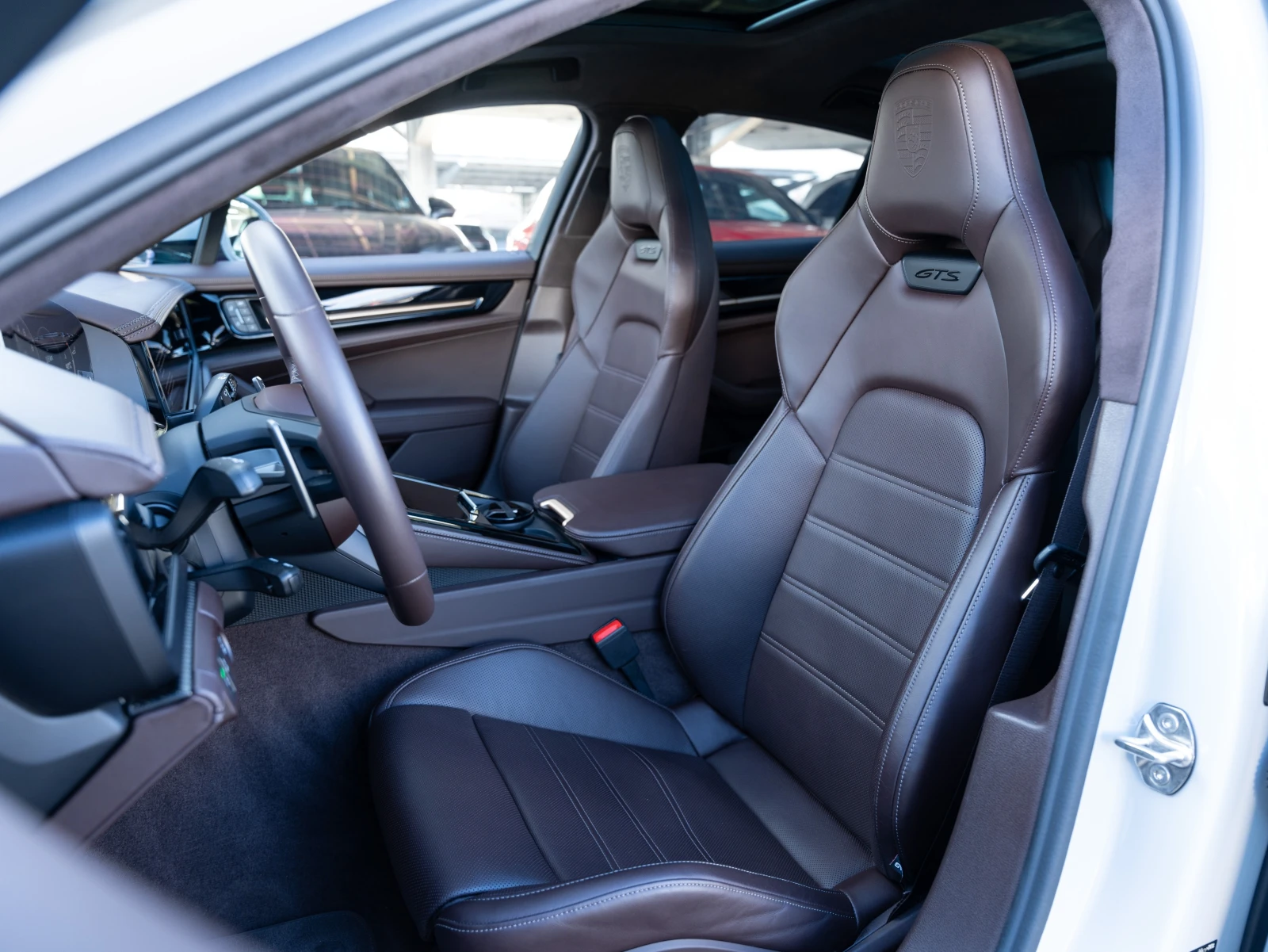 Porsche Panamera GTS - изображение 7