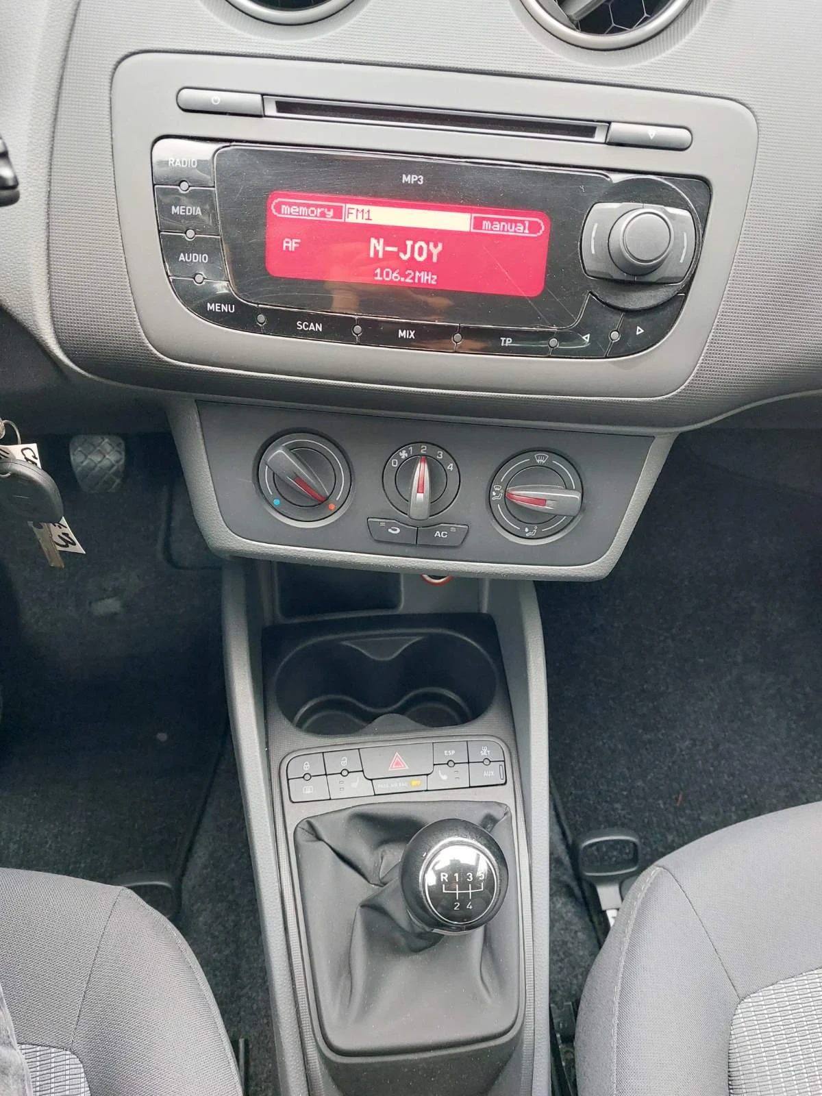 Seat Ibiza 1.6tdi | Mobile.bg � ����������� 15