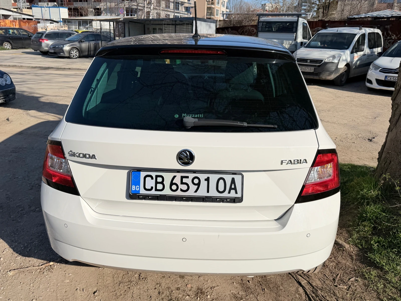 Skoda Fabia Black&White, снимка 6 - Автомобили и джипове - 53799441