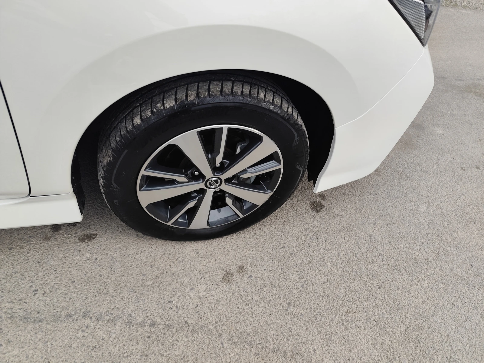 Nissan Leaf  АВТОМАТИК* 40KWh* LED* CAMERA* LANE ASSIST* , снимка 16 - Автомобили и джипове - 53896877