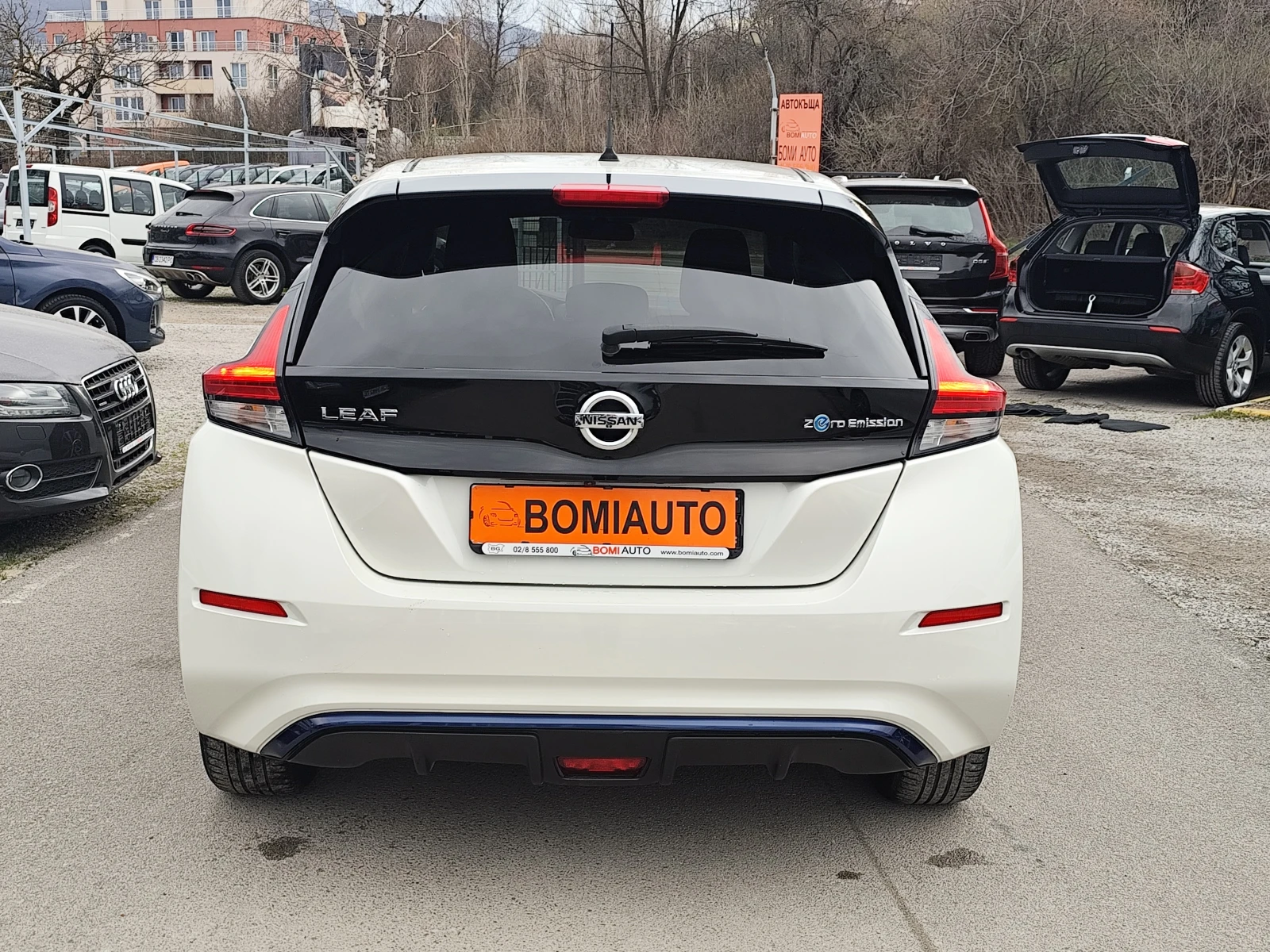 Nissan Leaf  АВТОМАТИК* 40KWh* LED* CAMERA* LANE ASSIST* , снимка 5 - Автомобили и джипове - 53896877