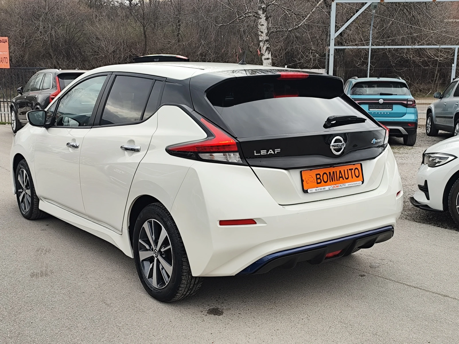 Nissan Leaf  АВТОМАТИК* 40KWh* LED* CAMERA* LANE ASSIST* , снимка 6 - Автомобили и джипове - 53896877