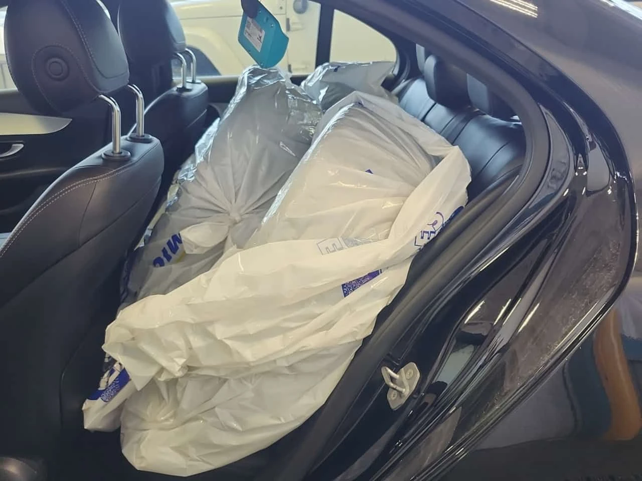 Mercedes-Benz C 300 * 4MATIC Sedan * CARFAX * ���� �� �� | Mobile.bg � ����������� 13