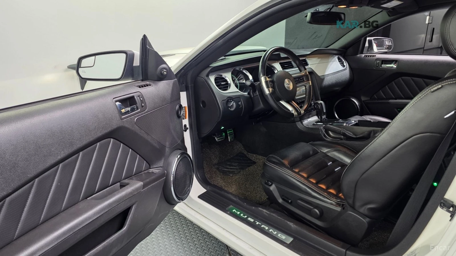 Ford Mustang * 3.7* КОЖА* ПОДГРЕВ* , снимка 10 - Автомобили и джипове - 54729243