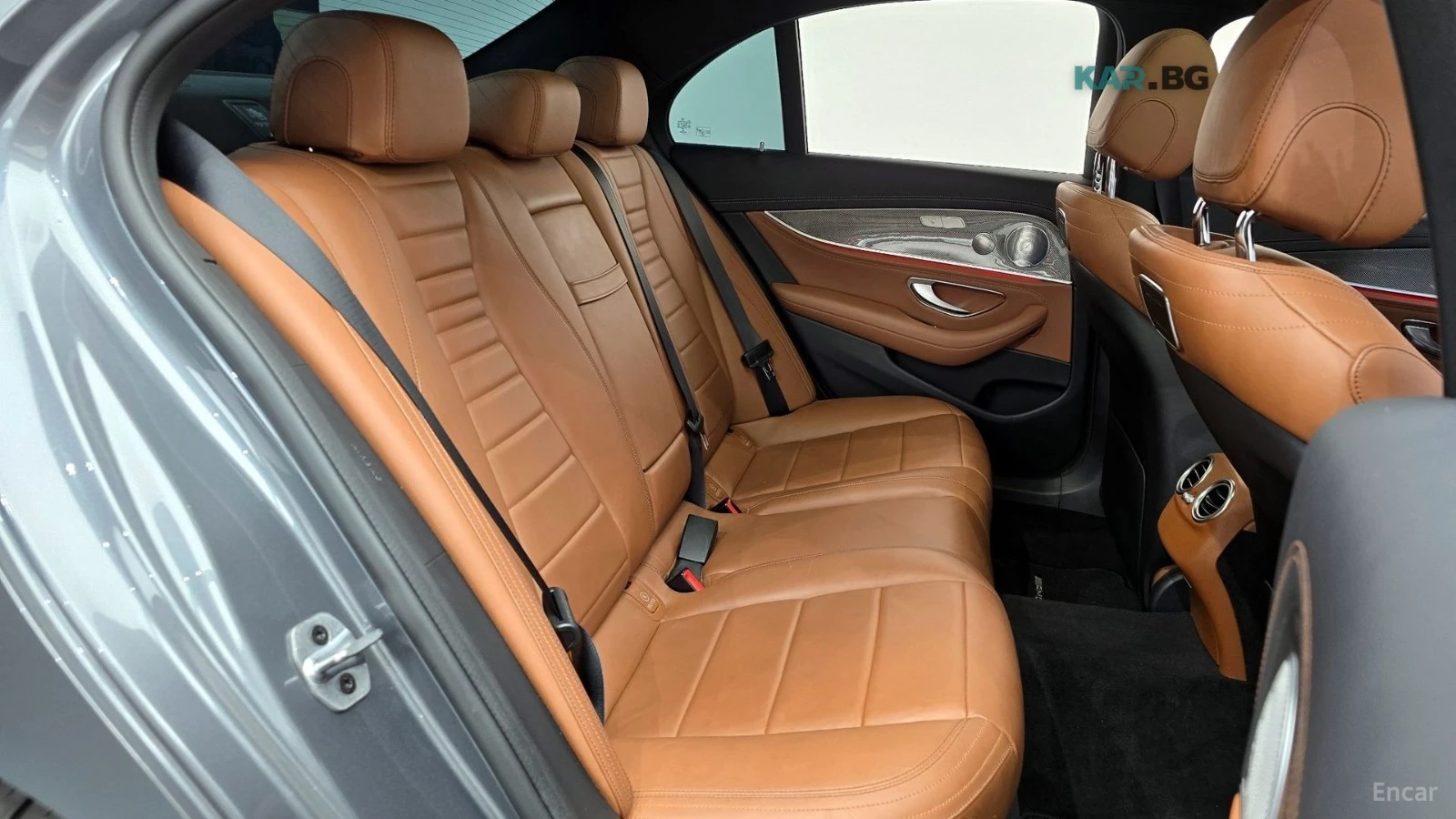 Mercedes-Benz E 350 4MATIC* AMG-LINE* DRIVE-ASSIST* 360CAM* BURMESTER*, снимка 15 - Автомобили и джипове - 54796225