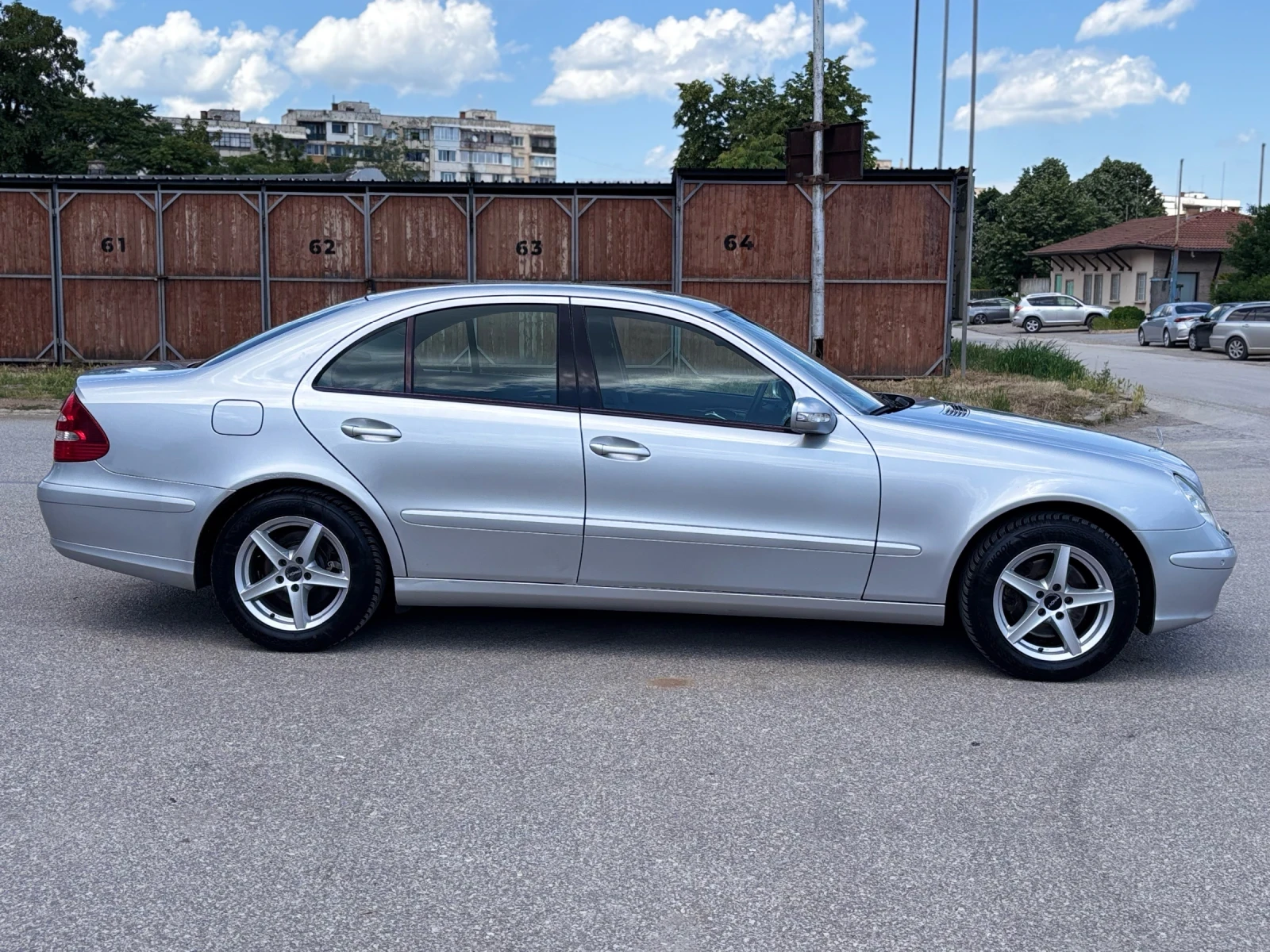 Mercedes-Benz E 280 3.0 V6 4Matic , снимка 6 - Автомобили и джипове - 54853168