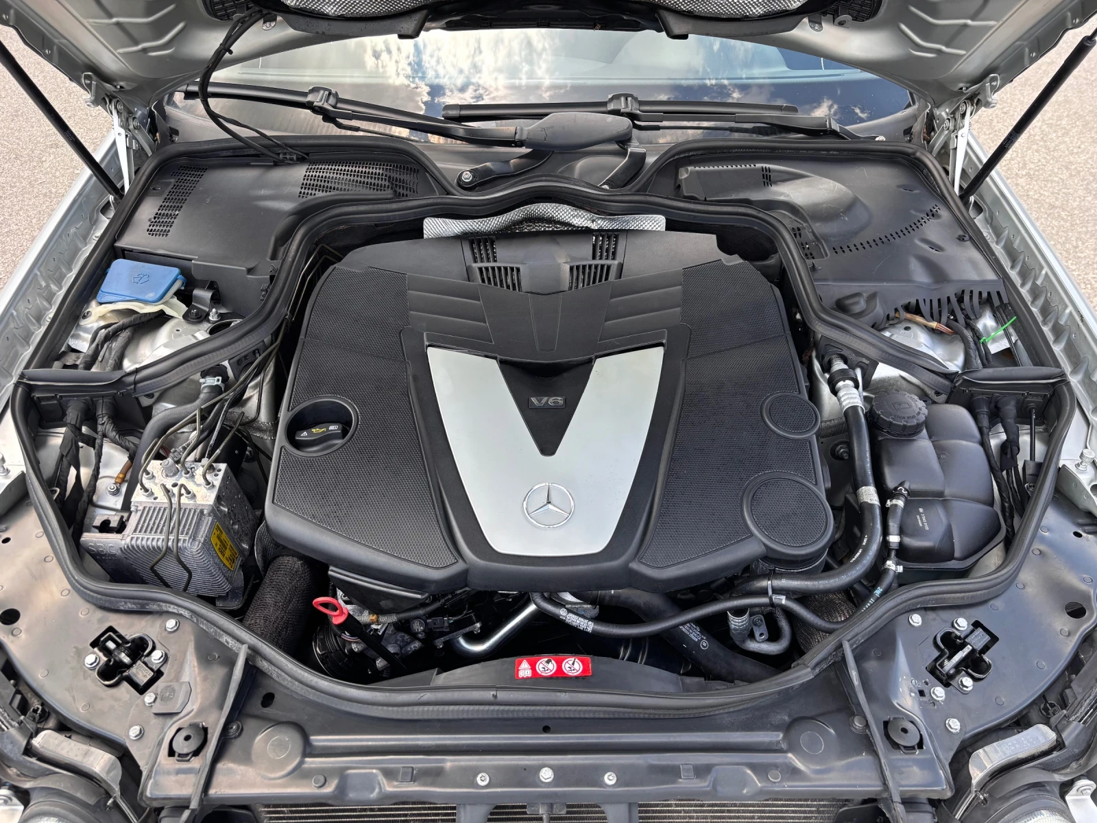 Mercedes-Benz E 280 3.0 V6 4Matic , снимка 17 - Автомобили и джипове - 54853168