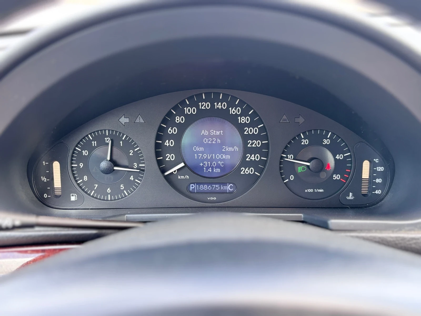 Mercedes-Benz E 280 3.0 V6 4Matic , снимка 13 - Автомобили и джипове - 54853168