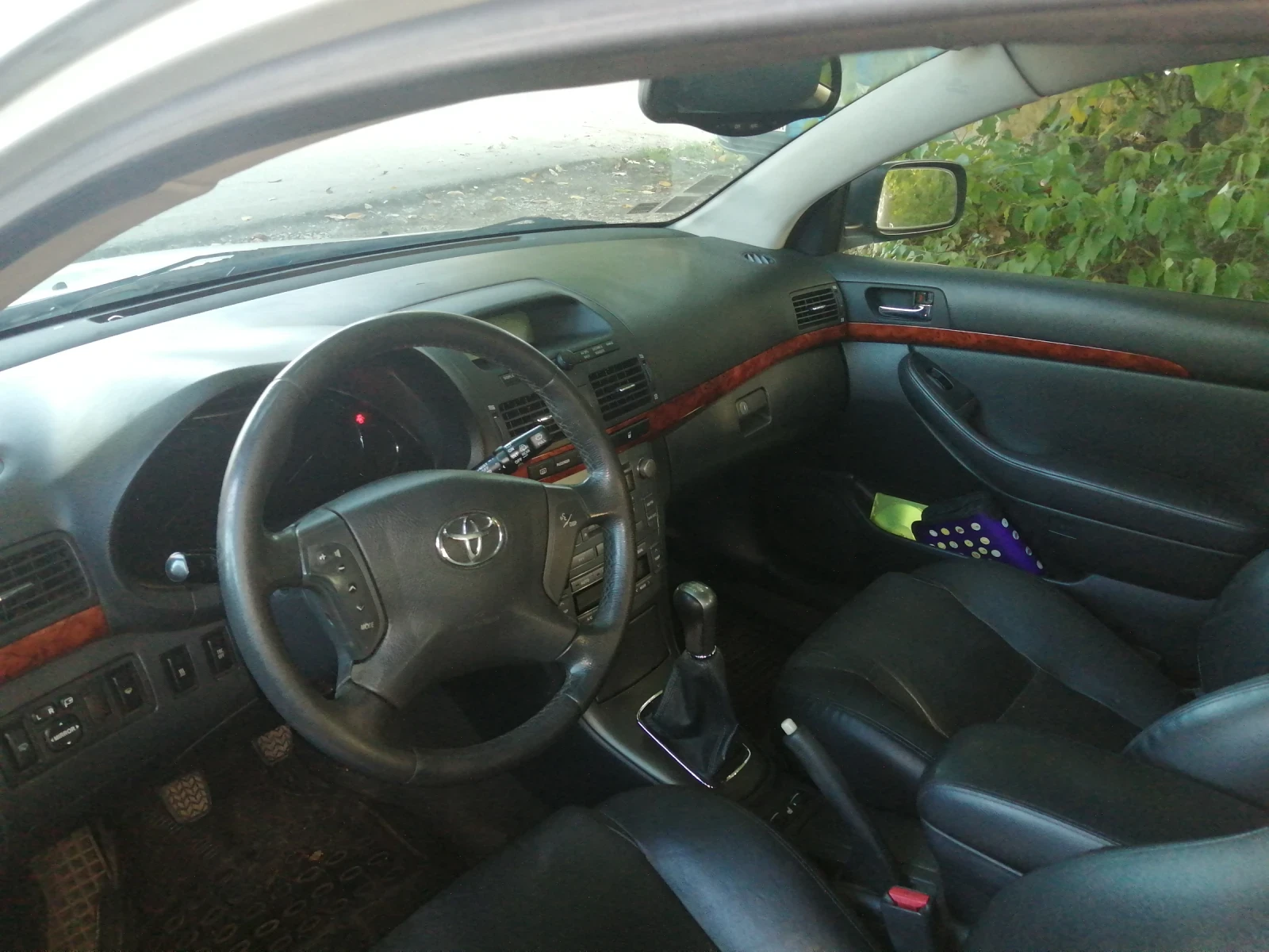 Toyota Avensis, снимка 5 - Автомобили и джипове - 54857186