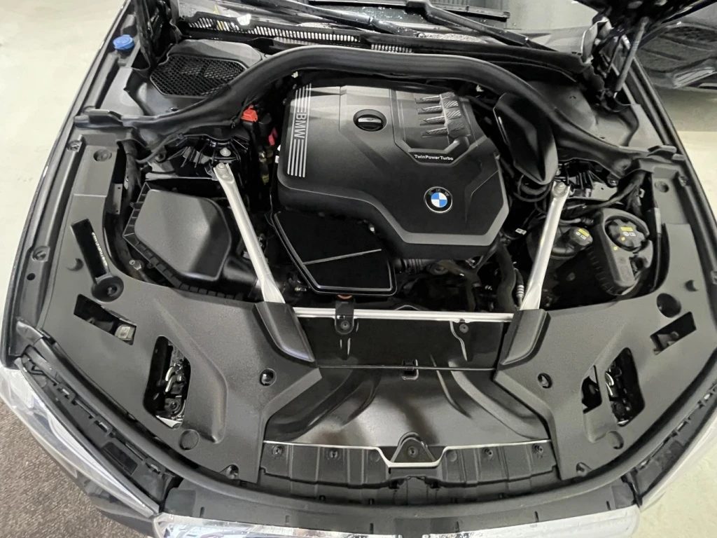 BMW 530 i  xDrive M-Pack , снимка 15 - Автомобили и джипове - 54969955