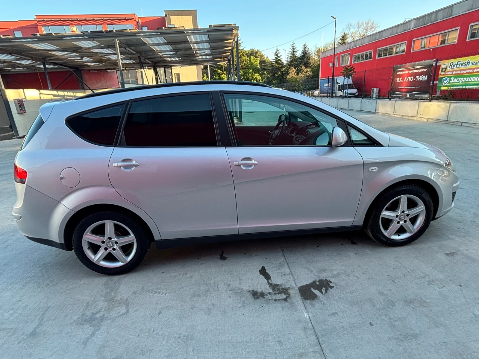 Seat Altea 1.6 TDI 105, снимка 5 - Автомобили и джипове - 55077358