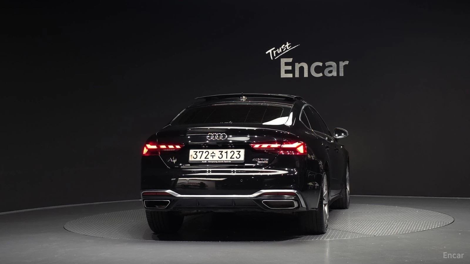 Audi A5 QUATTRO* PREMIUM* SPORTSBACK* DISTRONIC* ОБДУХВАНЕ, снимка 4 - Автомобили и джипове - 55623847