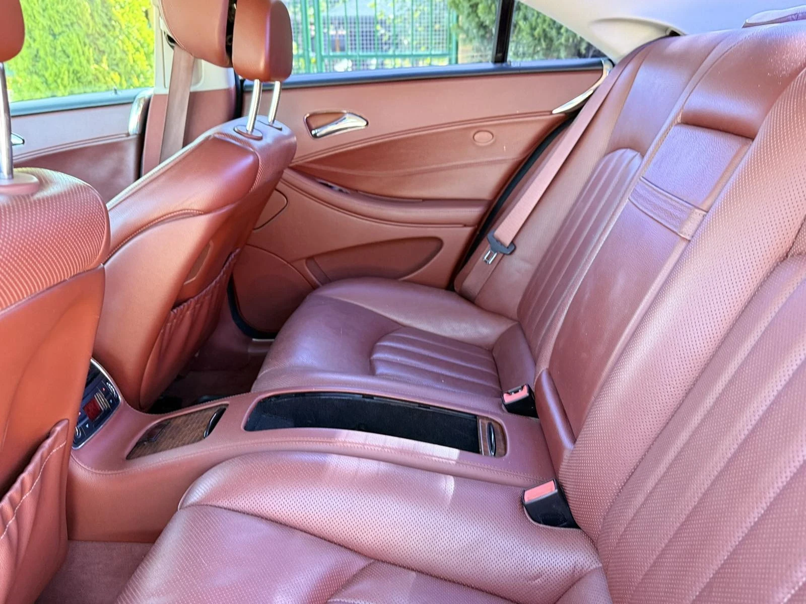 Mercedes-Benz CLS 500, снимка 16 - Автомобили и джипове - 55677880