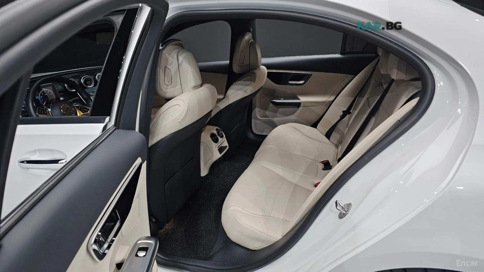 Mercedes-Benz C 300 AVANTGARDE* ПАМЕТ* ПОДГРЕВ* 360 КАМЕРА* ПАНО, снимка 12 - Автомобили и джипове - 55791371