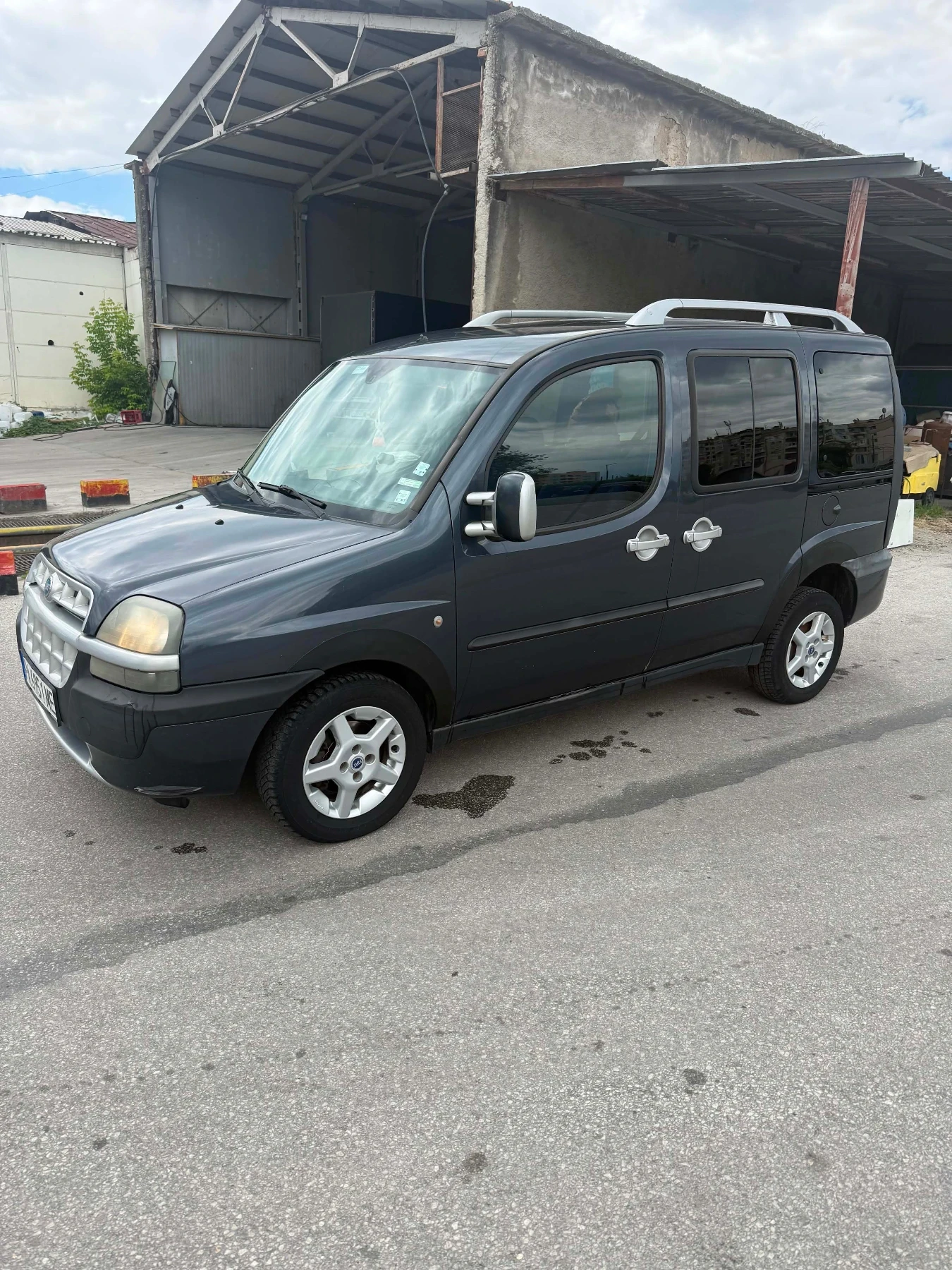 Fiat Doblo 1.9 JTD, снимка 6 - Автомобили и джипове - 56154357