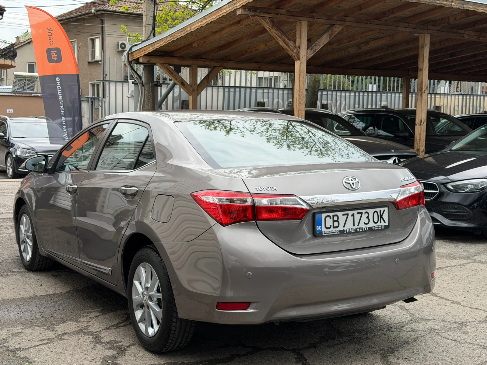 Toyota Corolla 1.6i* АВТОМАТИК 67200км.ПЪЛНА ИСТОРИЯ В ТОЙОТА, снимка 6 - Автомобили и джипове - 56196976